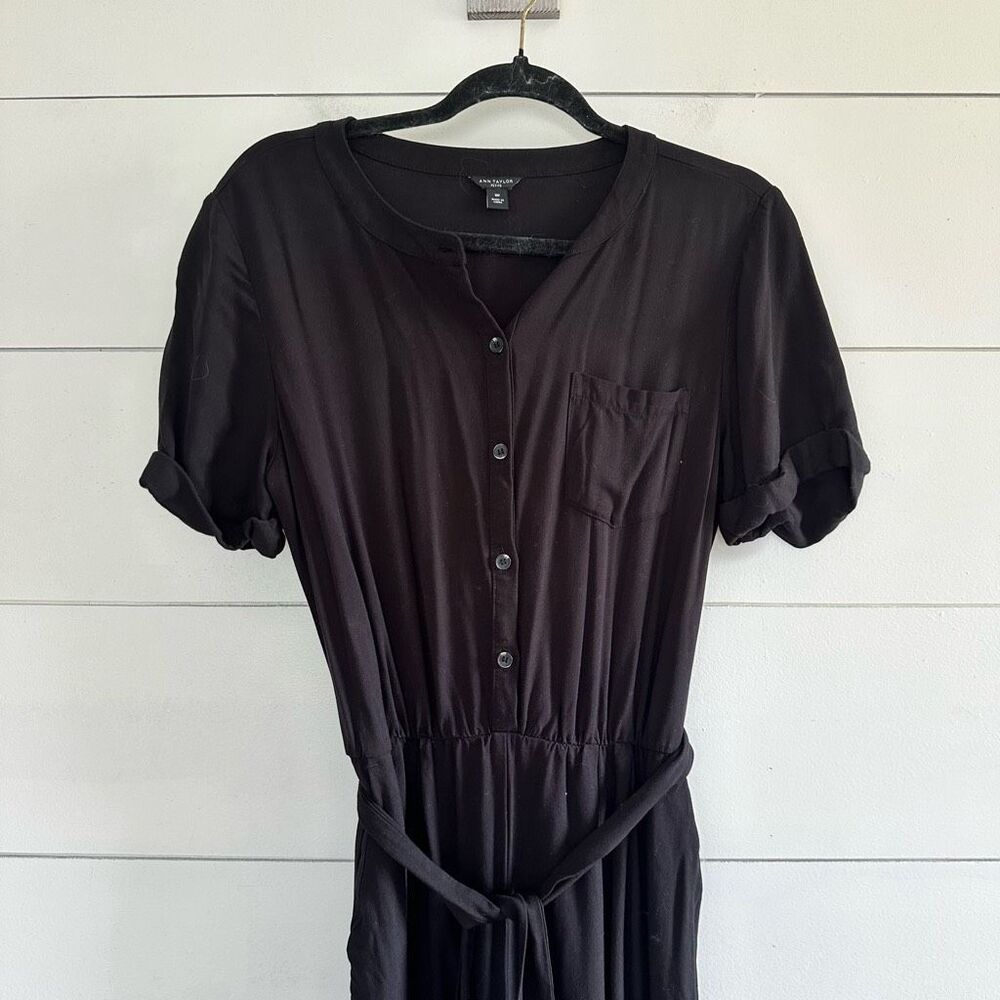 Ann Taylor Women’s Medium Black Jumpsuit